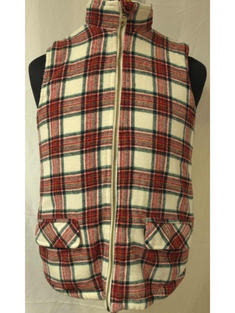 Maurices Women (M) Buffalo Plaid Sherpa Lined Full Zip Poly/Wool Multicolor Vest